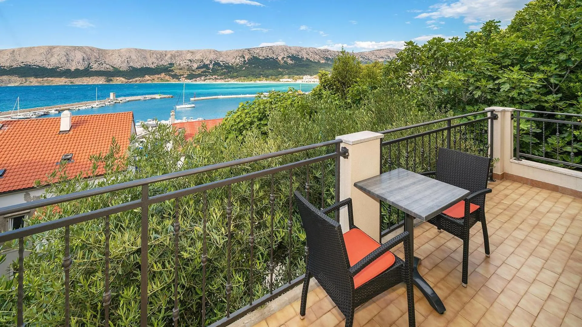 Apartments Nasic With Beautiful Sea View Baška