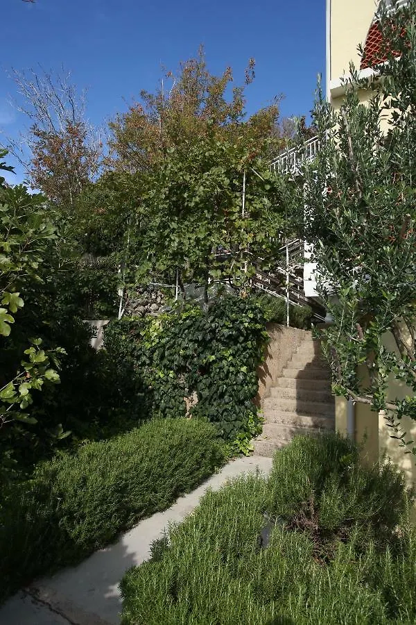 Apartments Nasic With Beautiful Sea View Baška